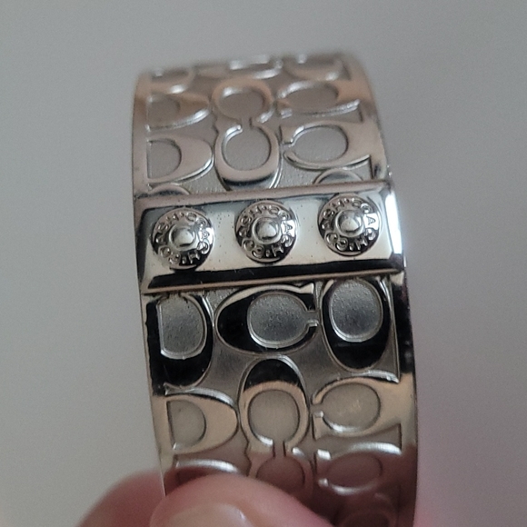 Coach signature bangle. 1" thick - Picture 3 of 4